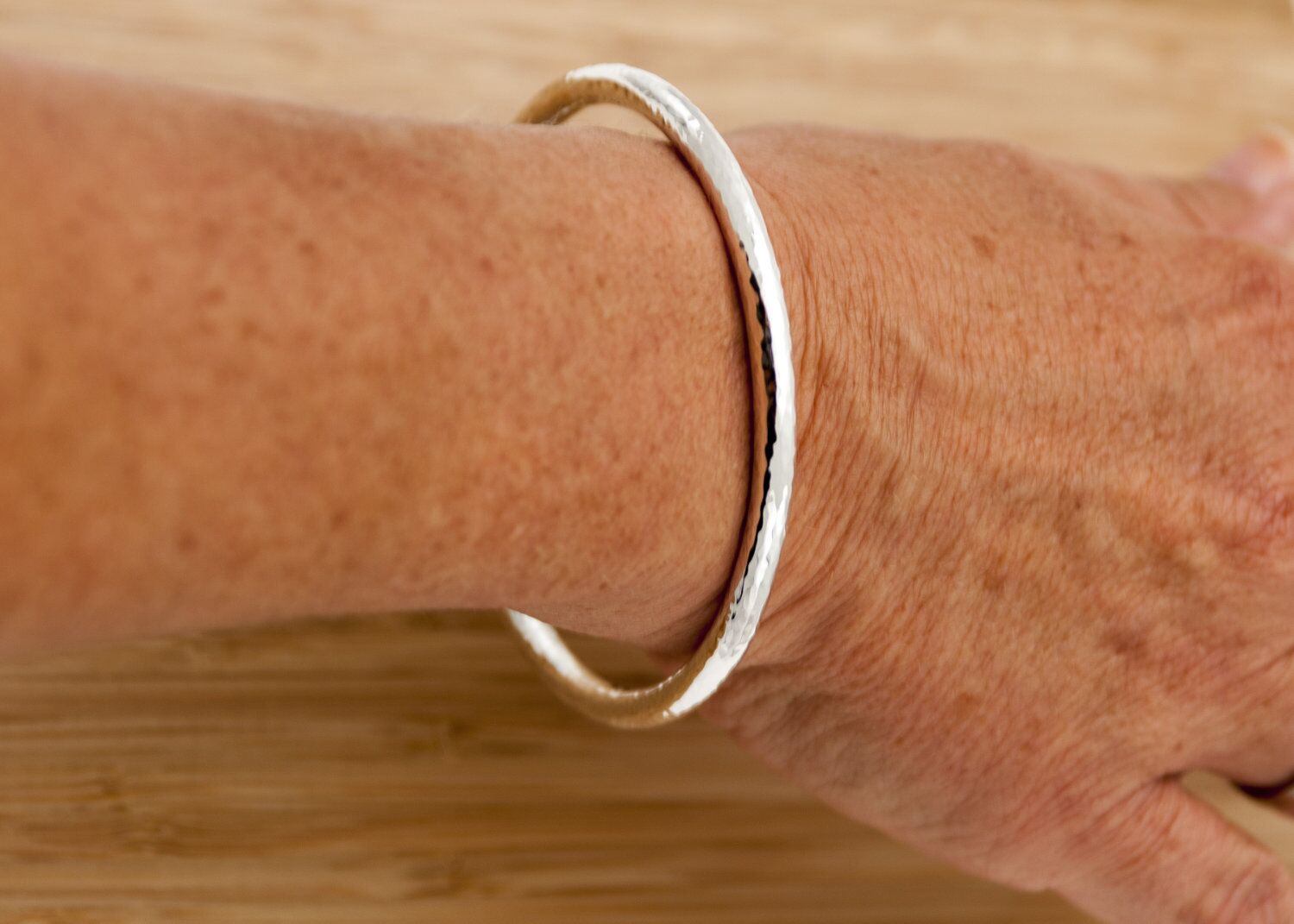 Eden 5 Solid Sterling Silver Bangle Hammered 4 Eden 5 Hammered Solid Silver Bangle